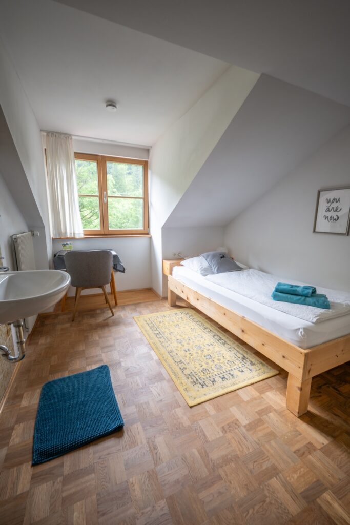 Einzelzimmer im Obergeschoss Mountain Retreat Center