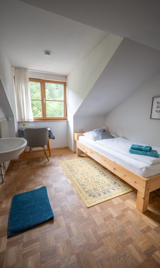 Einzelzimmer im Obergeschoss Mountain Retreat Center